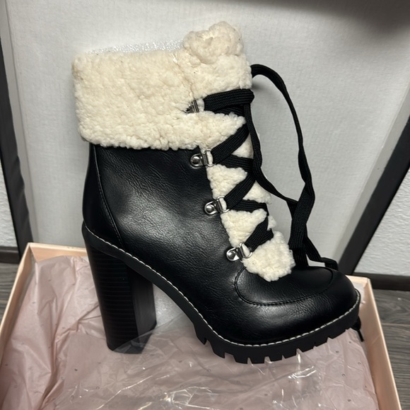 BCBGeneration Women Medium Palli Lace Up Ankle Boots - Picture 4 of 6